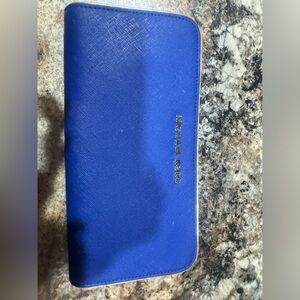 Michael kors blue wallet